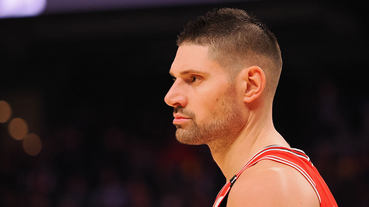 Chicago Bulls center Nikola Vucevic (9) between plays against the Golden State Warriors during the second quarter at Chase Center.