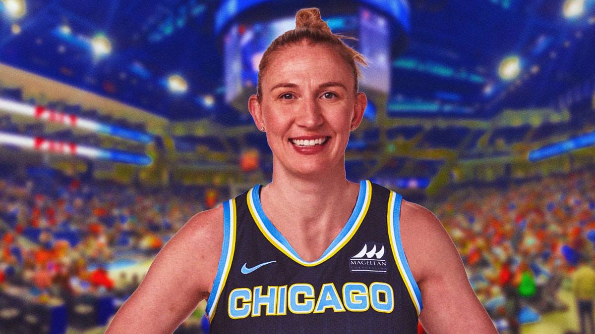 WNBA player Courtney Vandersloot in a Chicago Sky jersey with the Chicago Sky arena in the background, WNBA free agency