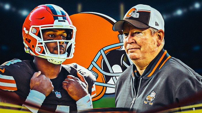 Cleveland Browns coach Bill Musgrave with QB Deshaun Watson. There is also a logo for the Cleveland Browns.
