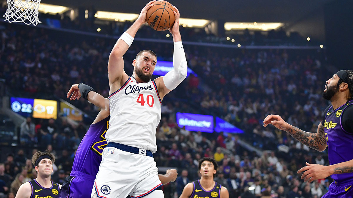 Los Angeles Clippers center Ivica Zubac (40) gets the rebound against the Los Angeles Lakers during the first half at Intuit Dome.