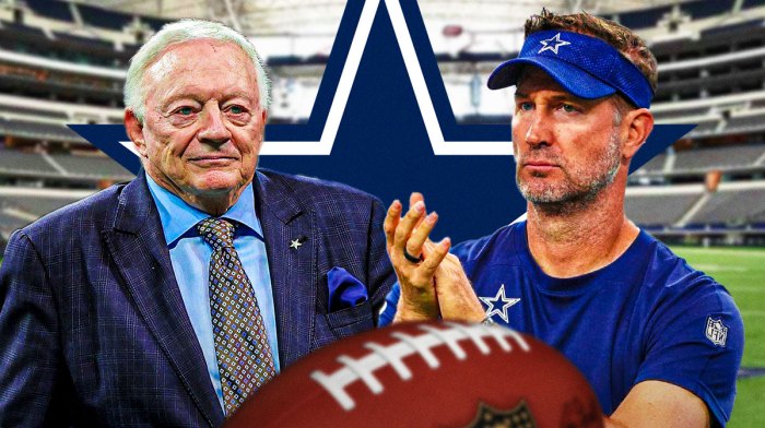 Cowboys Jerry Jones next to Brian Schottenheimer