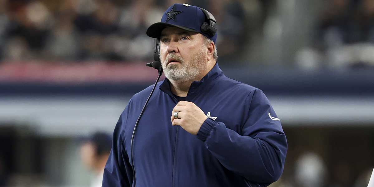 Dallas Cowboys head coach Mike McCarthy looks on during the first half against the Washington Commanders at AT&T Stadium.