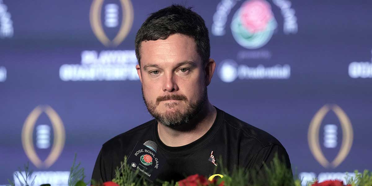 Oregon Ducks head coach Dan Lanning speaks in a press conference after the game against the Ohio State Buckeyes in the 2025 Rose Bowl college football quarterfinal game at Rose Bowl Stadium.