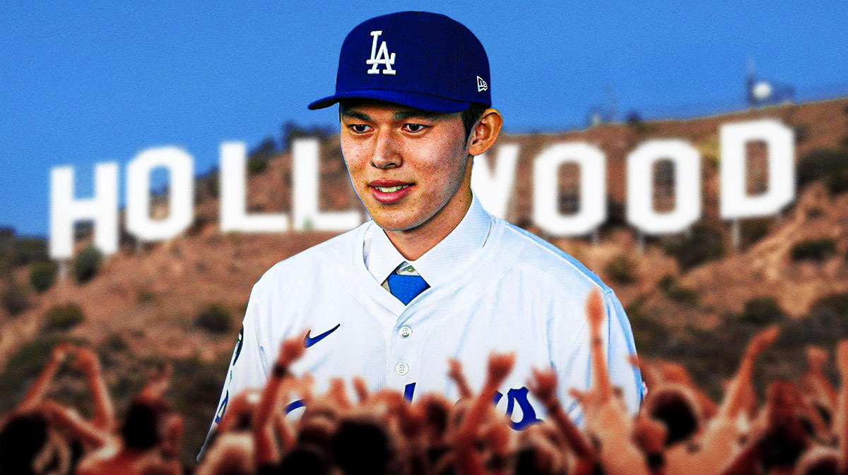 Roki Sasaki next to Hollywood sign