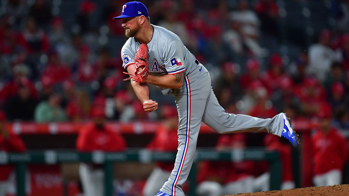Texas Rangers pitcher Kirby Yates (39) throws against the Los Angeles Angels during the ninth inning at Angel Stadium.