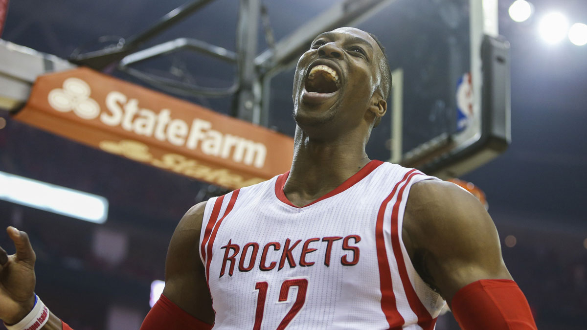 Houston Rockets Center Dwight Howard (12) reacts after the game during the first quarter of the titripos in Los Angeles in the game of two second round of NBA playoffs in the Toyota Center. 