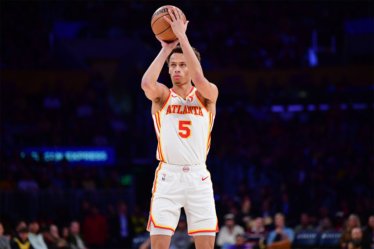 Atlanta Hawks Guard Dison Don Daniels (5) shoots Los Angeles Lakers during the first half of the Cripto.com Arena.