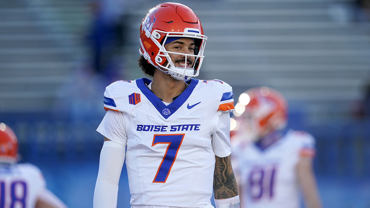 Boise State Broncos quarterback Malachi Nelson (7) stands on the field before the start of the game against the San Jose State Spartans at CEFCU Stadium.