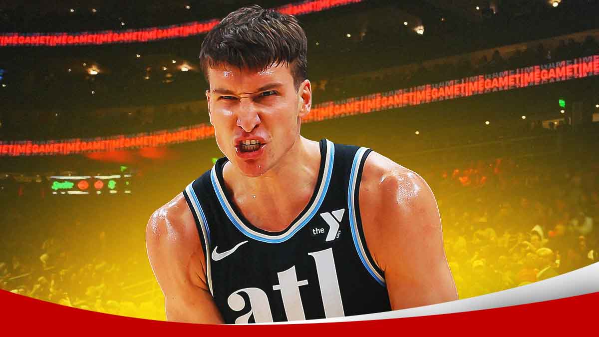 Bogdan Bogdanovic in a Hawks jersey.