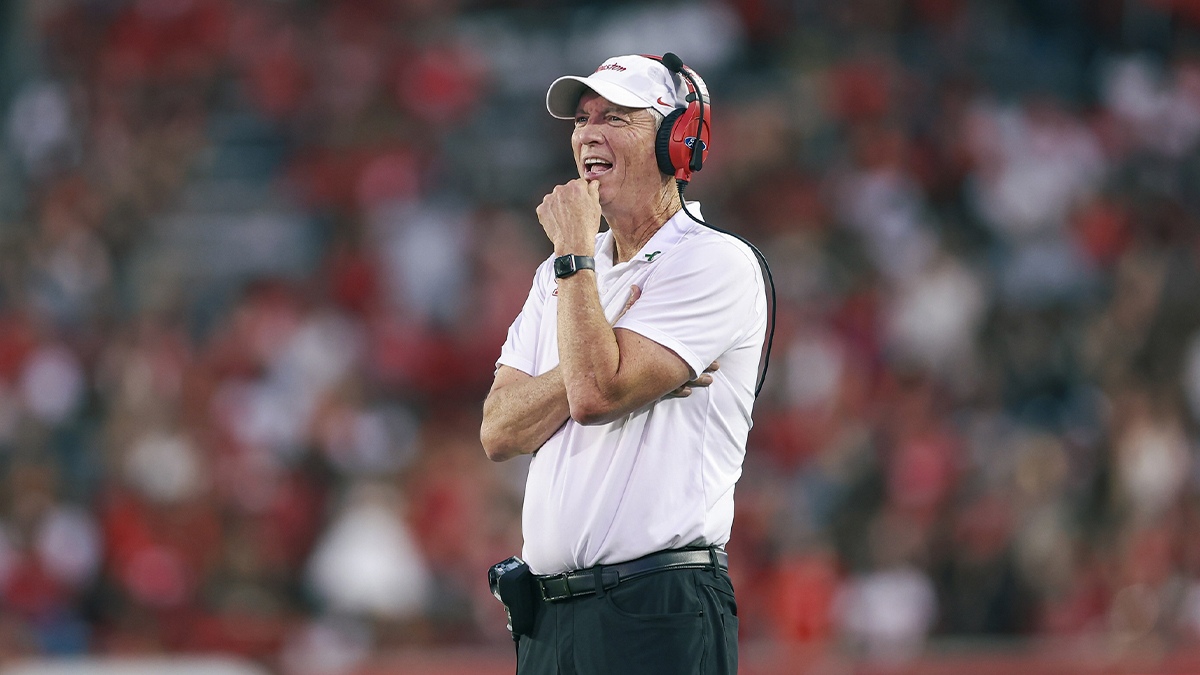 Houston Cougars head coach Willie Fritz looks on after a play during the second quarter against the Utah Utes at TDECU Stadium. 