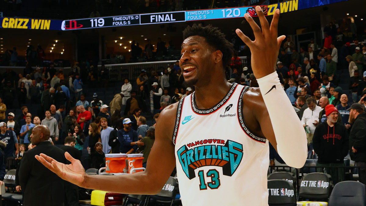 Memphis Grizzlies Next Jaren Jackson Jr. (13) reacts after the Houston rocket defeat in FedExforum.