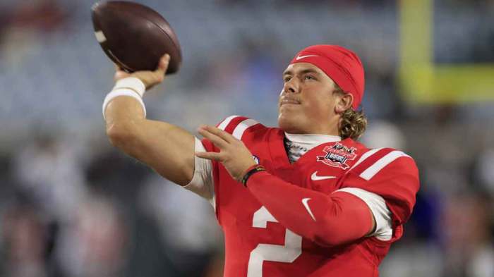Steelers draft prospect Mississippi Rebels quarterback Jaxson Dart (2) warms up before the TaxSlayer Gator Bowl Thursday, Jan. 2, 2025 at EverBank Stadium in Jacksonville, Fla.