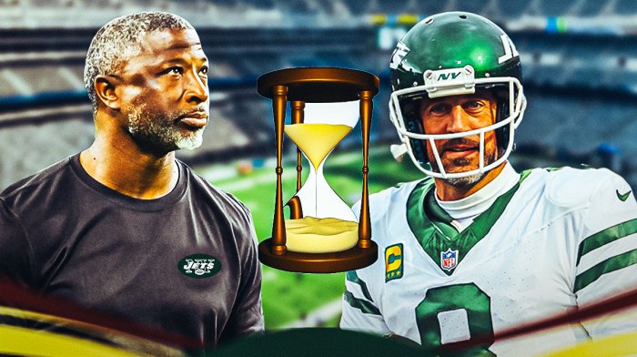 New York Jets head coach Aaron Glenn and quarterback Aaron Rodgers