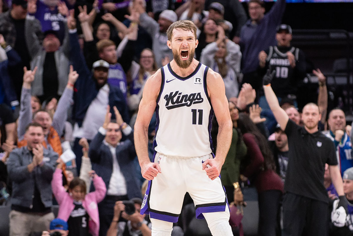 Sacramento Kings Next Domantas Sabonis (11) reacts after three points shot on Miami heat during overtime in Golden 1 Centura.