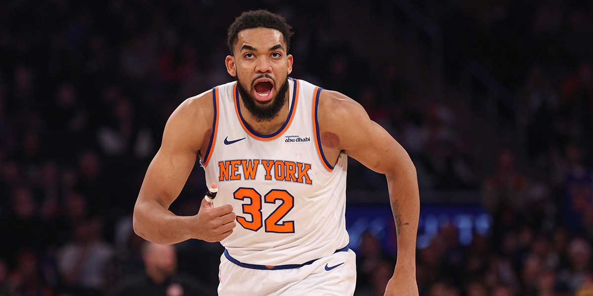 New York Knicks Center Karl-Anthony Cities (32) Reactives after the first half reacts in the first half against Memphis Grizzlies in Madison Square Garden. 