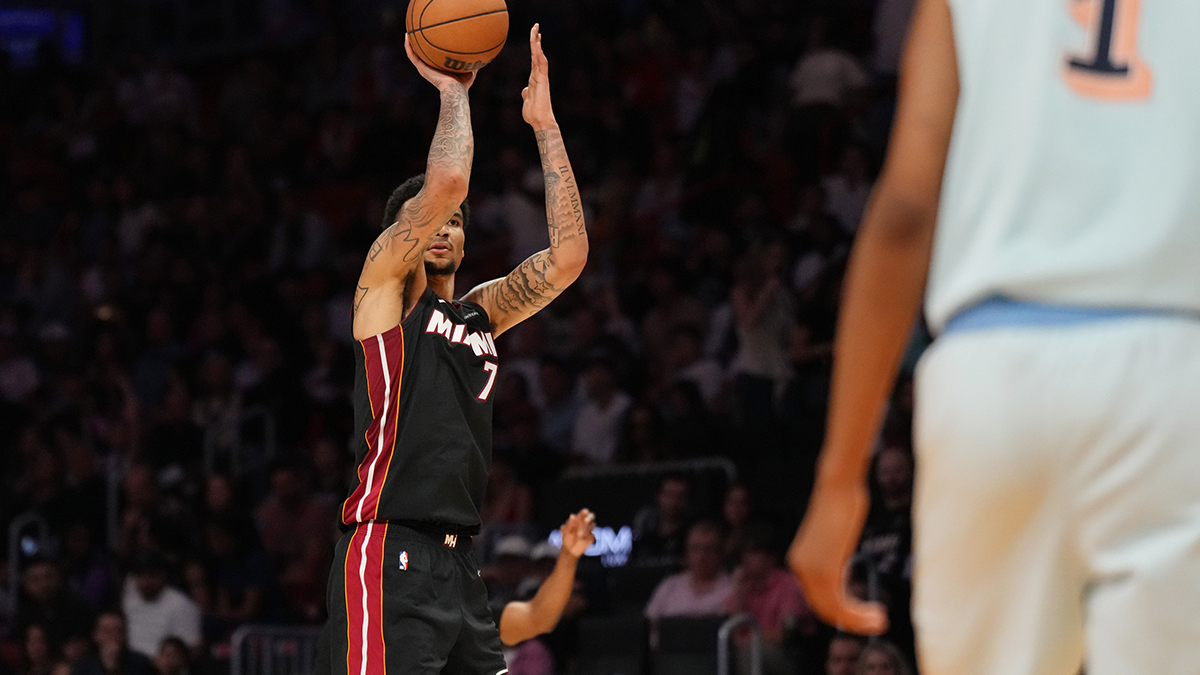 Miami Heat center Kel'el Ware (7) shoots against the San Antonio Spurs in the second half at Cassia Center. 