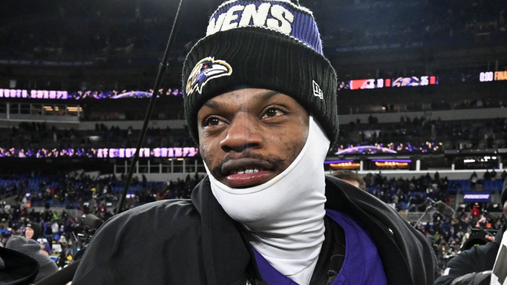 Baltimore Ravens quarterback Lamar Jackson (8) on the field after the game against the Cleveland Browns at M&T Bank Stadium. 