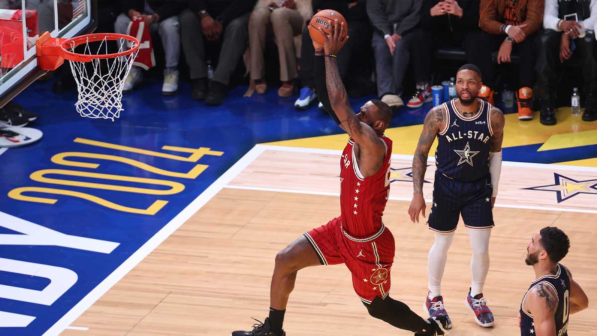 The Western Conference Next LeBron James (23) Los Angeles Lakers knocked the ball against the Eastern All-Stars at the first quarter at 73. NBA All Star Game in Gainbridge Fieldhouse.