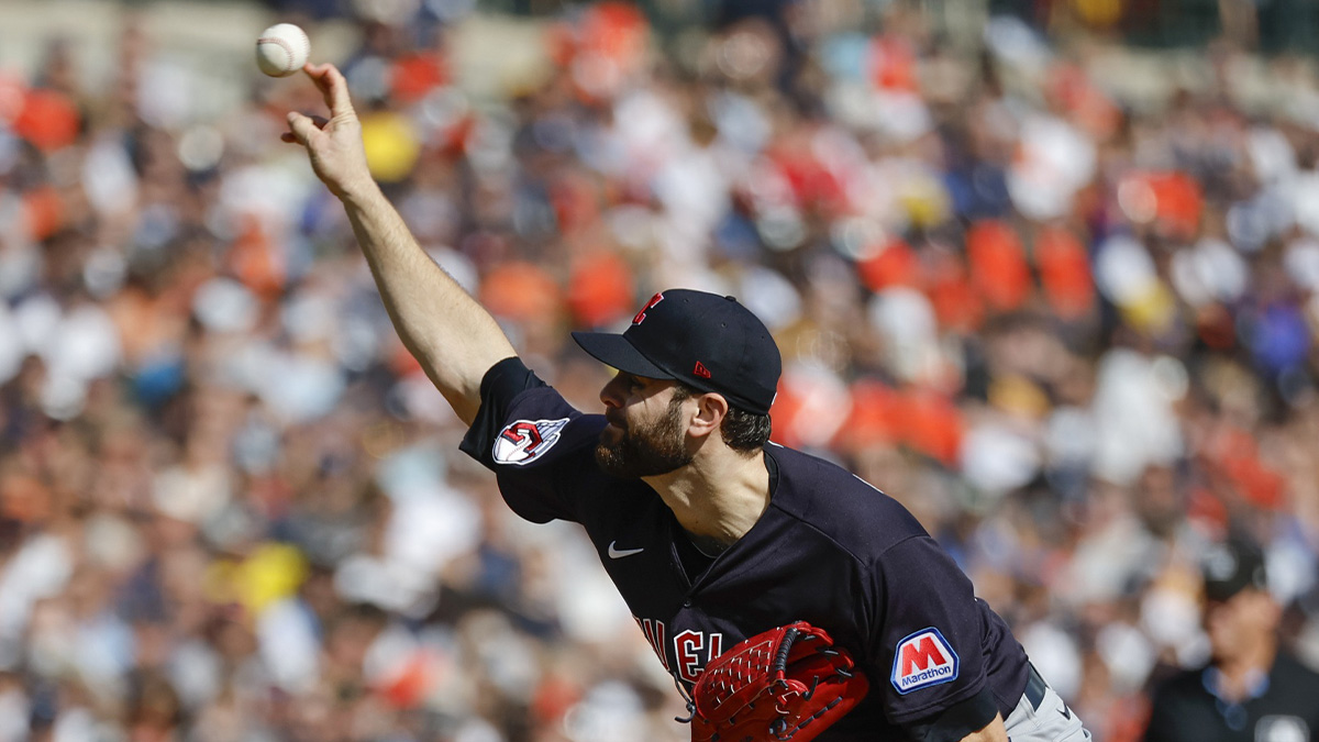 Cleveland Guardians starting pitcher Lucas Giolito (27) pitches in the first half against the Detroit Tigers at Comerica Park.