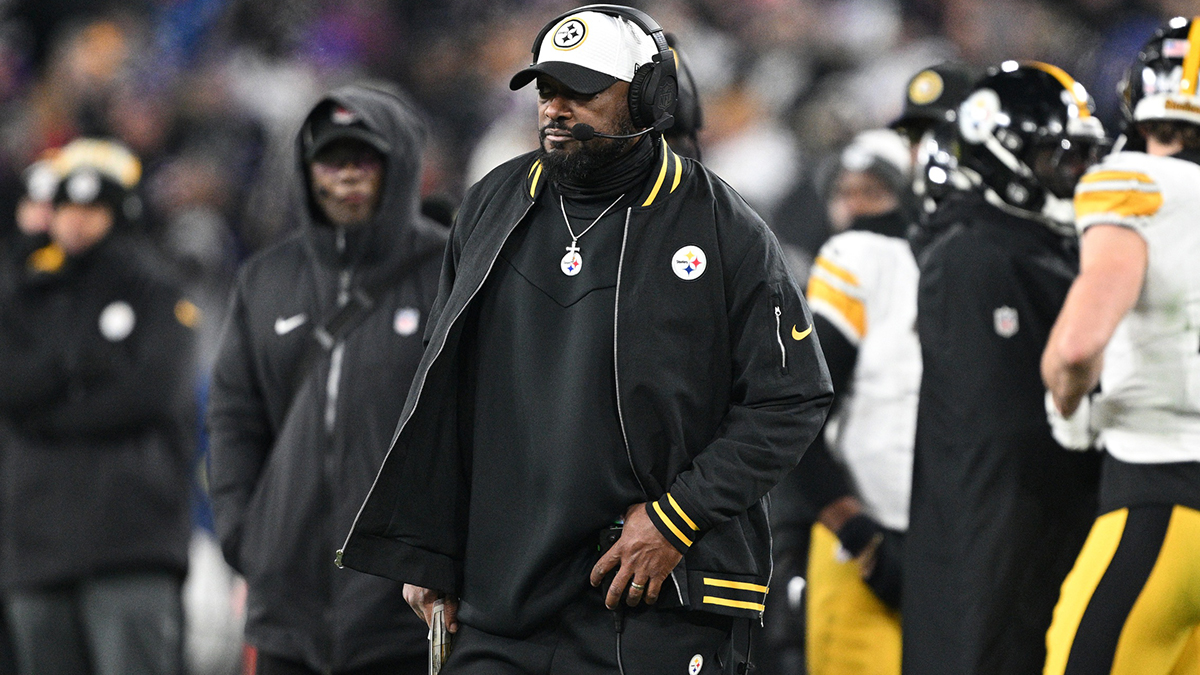 Pittsburgh Steelers coach Mike Tomlin looks on in the third quarter against the Baltimore Ravens in the AFC wild card game at M&T Bank Stadium. 