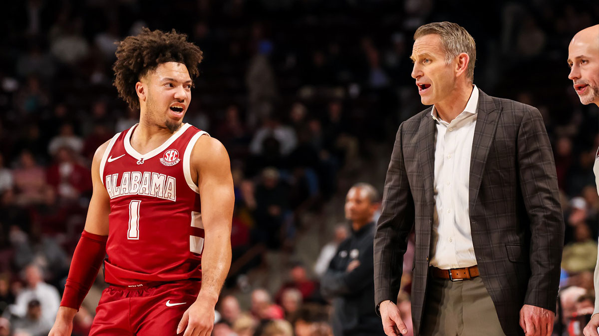Jan 8, 2025; Columbia, South Carolina, USA; Alabama Crimson Tide head coach Nate Oats directs his team against the South Carolina Gamecocks in the second half at Colonial Life Arena. Mandatory Credit: Jeff Blake-Imagn Images