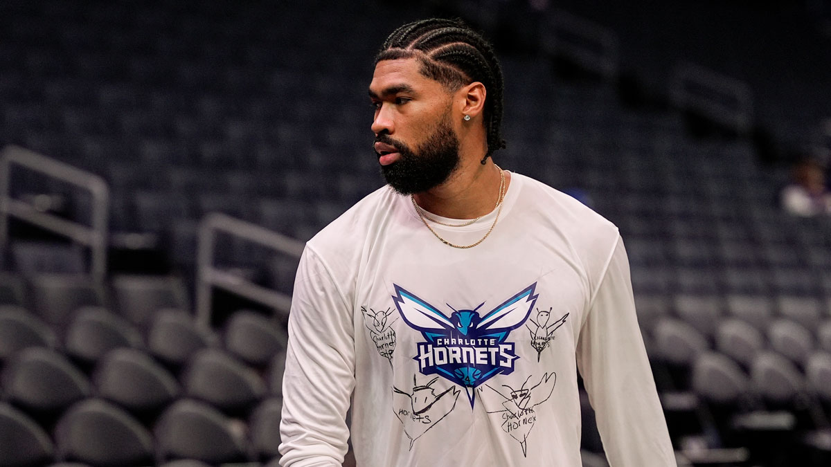 Charlotte Hornets center Nick Richards (4) during pregame warmups against the Oklahoma City Thunder at Spectrum Center.