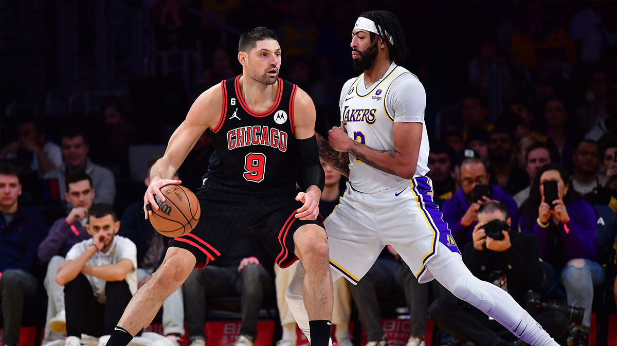 Chicago Bulls center Nikola Vucevic (9) moves the ball against Los Angeles Lakers forward Anthony Davis (3) during the first half at Crypto.com Arena