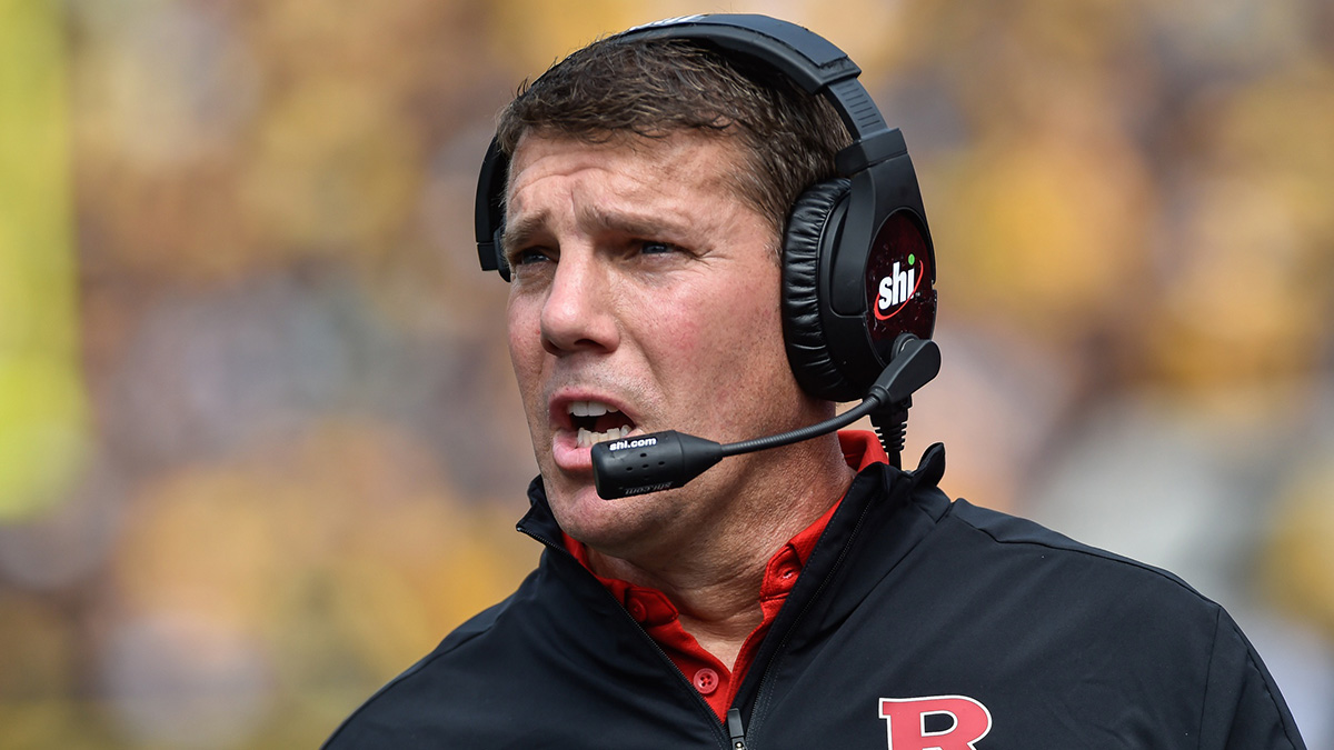 Rutgers Scarlet Knights head coach Chris Ash looks on during the second quarter against the Iowa Hawkeyes at Kinnick Stadium.