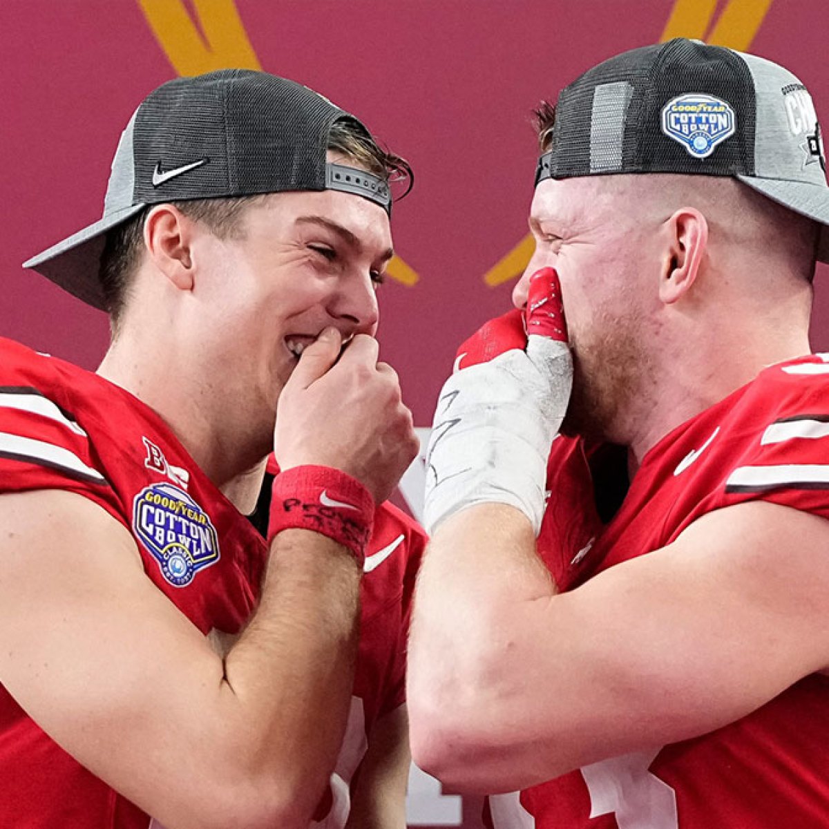 Ohio State football's Jack Sawyer clowns Will Howard for tripping in Cotton  Bowl