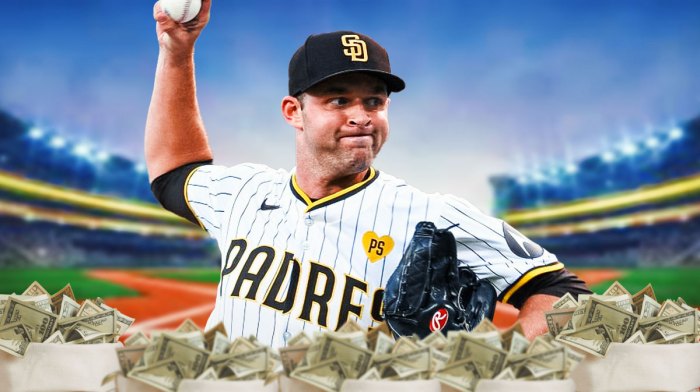 Michael King in Padres jersey smiling at moneybags