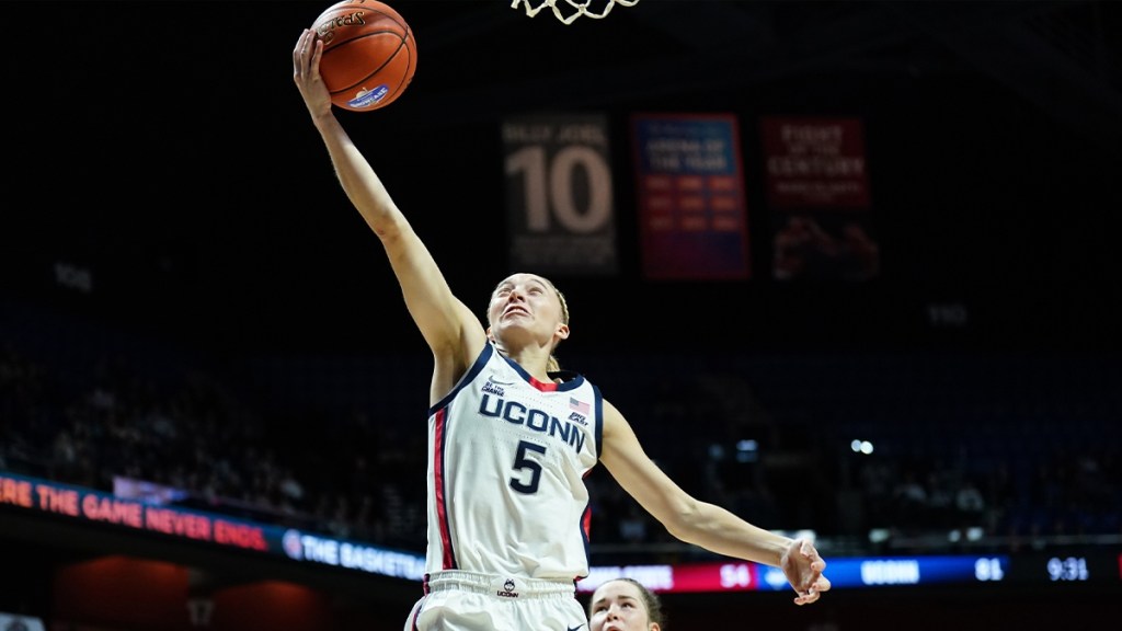 UConn Huskies guard Paige Bueckers (5) drives the ball to the basket against the Iowa State Cyclones in the second half at Mohegan Sun Arena.