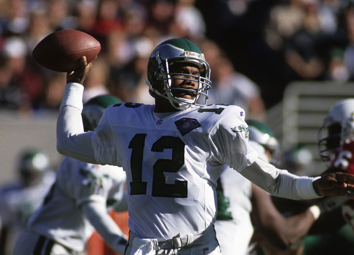 Randall Cunningham throwing on Eagles