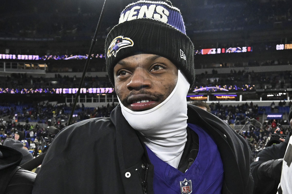 Baltimore Ravens quarterback Lamar Jackson (8) on the field after the game against the Cleveland Browns at M&T Bank Stadium.