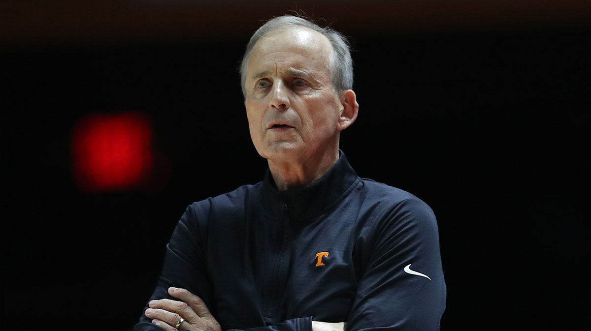 Tennessee Volunteers head coach Rick Barnes during the first half against the Mississippi State Bulldogs at Thompson-Boling Arena at Food City Center.