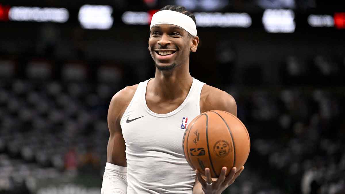 Oklahoma City Thunder guard Shai Gilgeous-Alexander (2) warms up before the game between the Dallas Mavericks and the Oklahoma City Thunder at the American Airlines Center. 