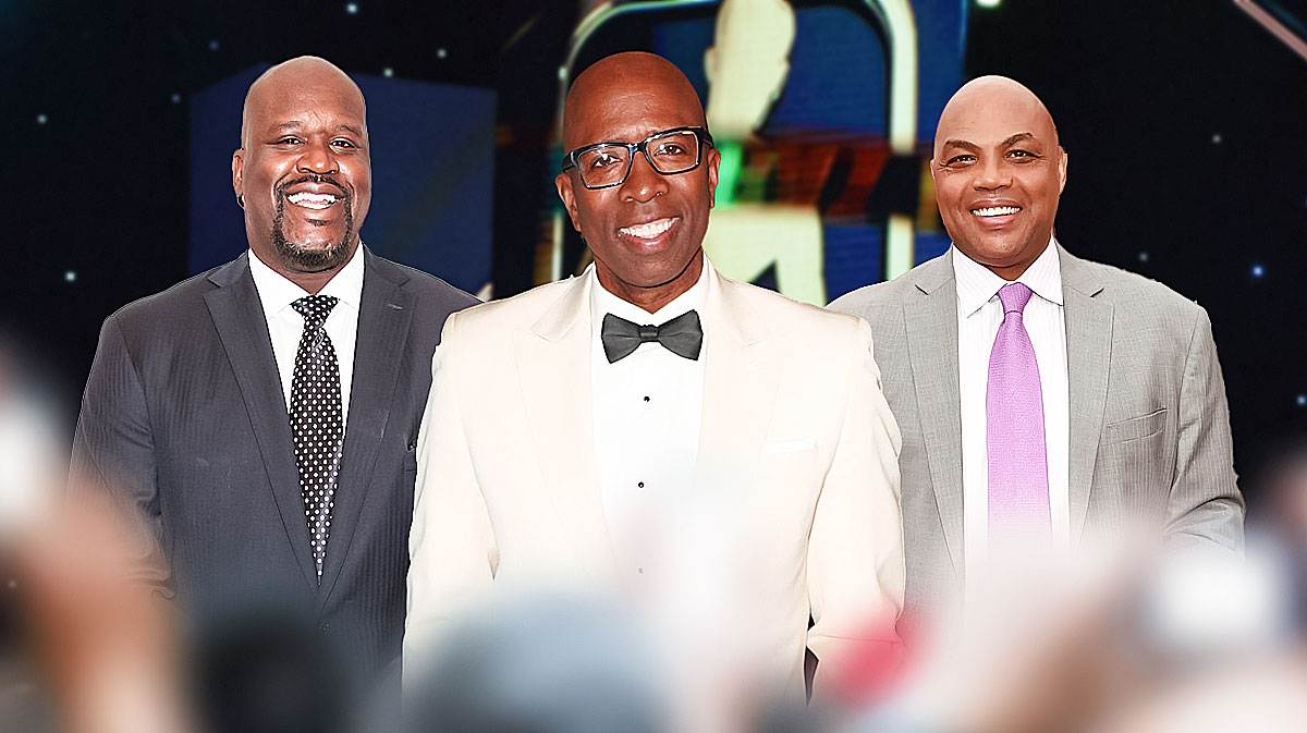Shaq Kenny and Chuck beside each other.