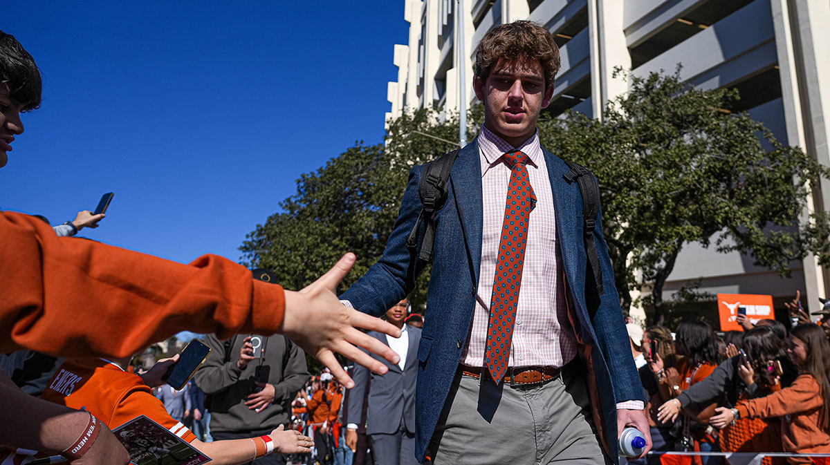Featured image Texas QB Arch Manning