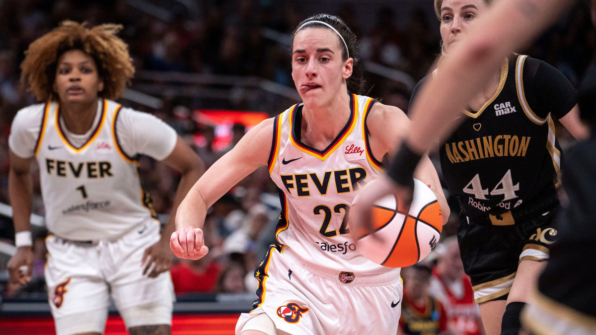 Caitlin Clark playing a game against the Washington Mystics.