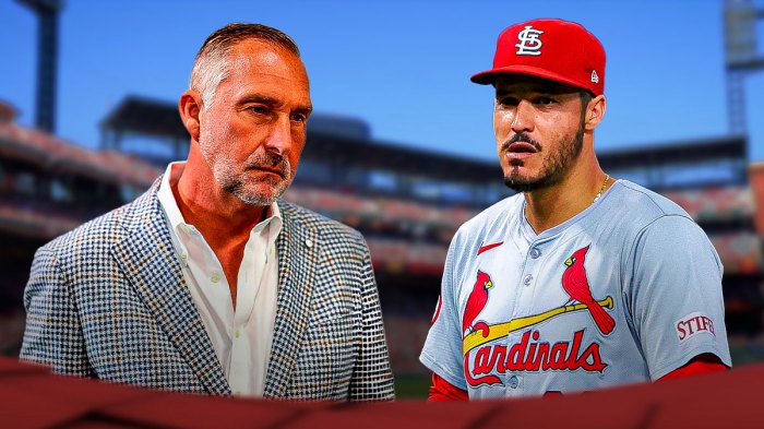 Cardinals' Nolan Arenado and John Mozeliak looking confused