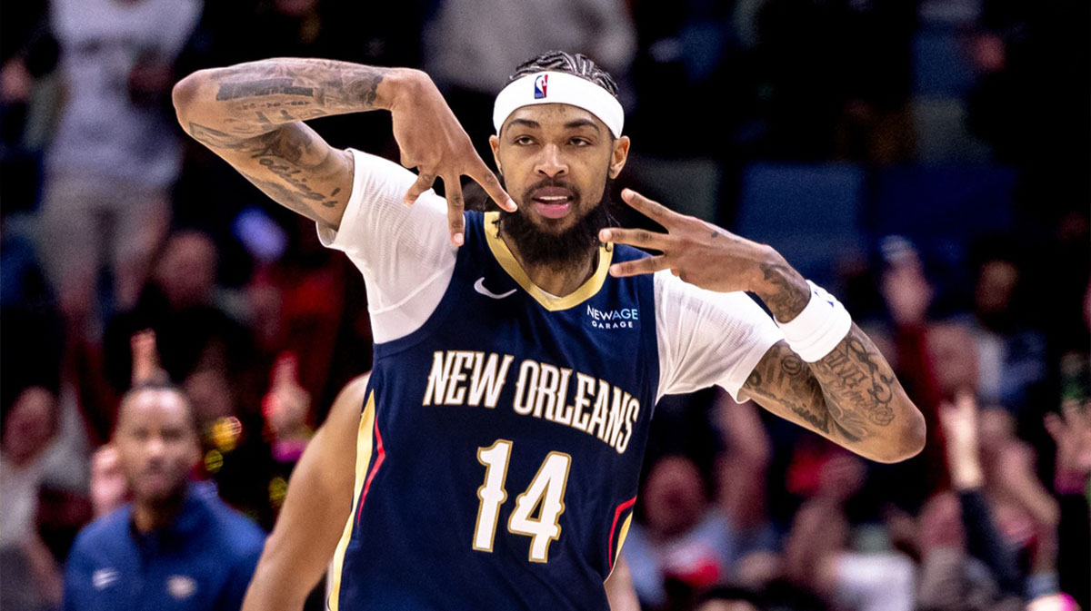 New Orleans Pelicans Next Brandon Ingram (14) reacts to make a three-point basket against Phoenix Sun during the first half in the center of Smoothie King.