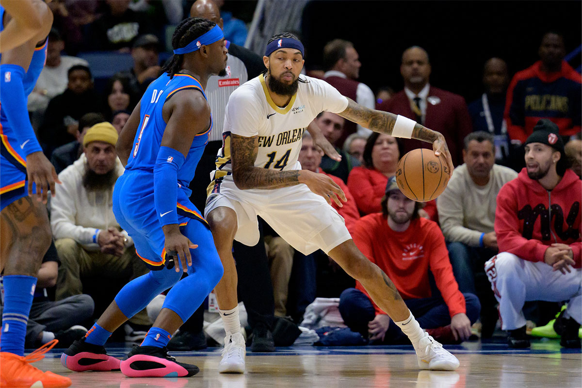 NEV Orleans Pelicanci Next Brandon Ingram (14) Dribbles v. Oklahoma City Thunder Guard Garding Dort (5) During the first half in the center of Smoothie King. 