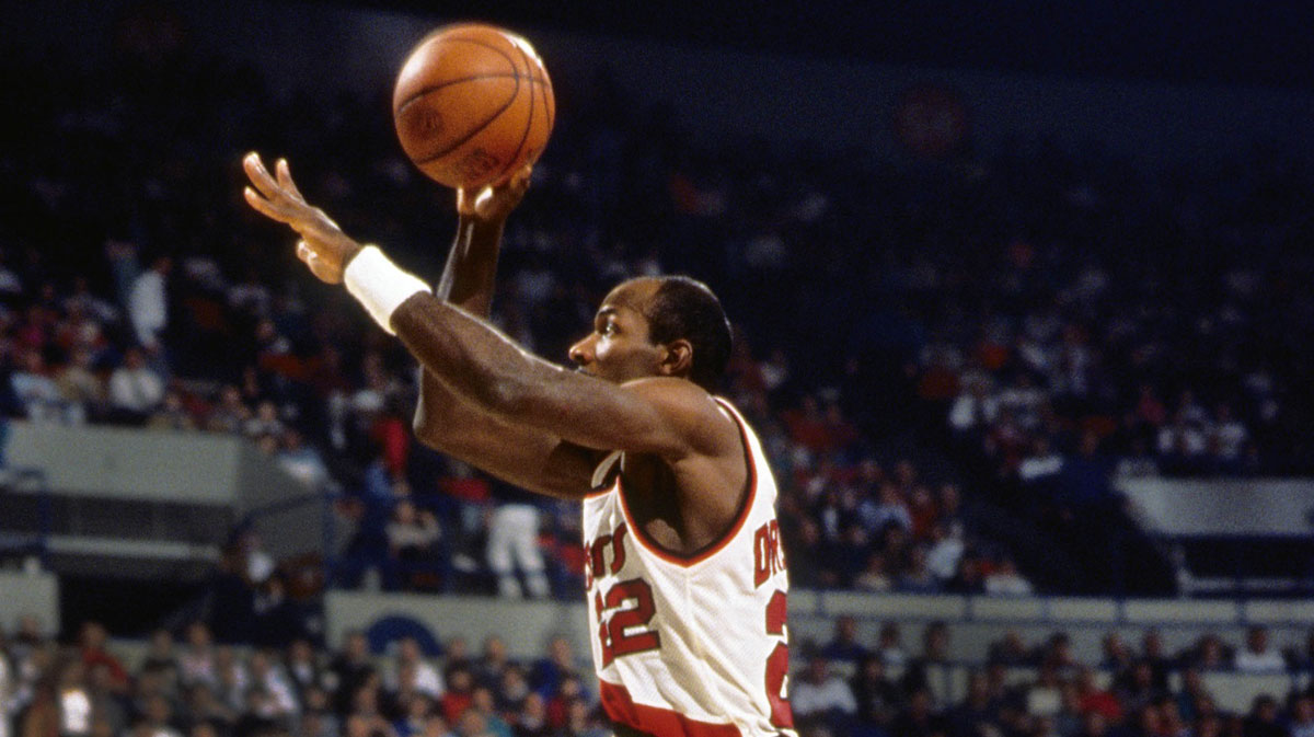 The Portland Trail Blazers Clyde Drexler (22) goalkeeper goes to the basket during the 1992 season at the Memorial Coliseum.