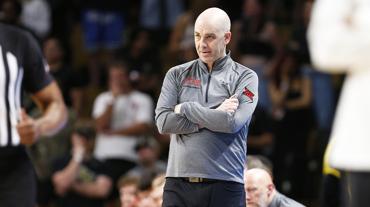 Utah Utes head coach Craig Smith during a game against the Central Florida Knights at Addition Financial Arena.