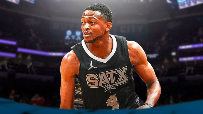 Spurs star De'Aaron Fox reacts to his San Antonio debut.