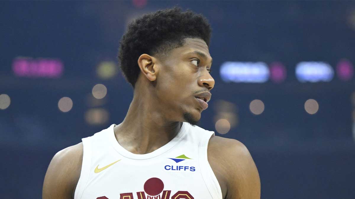 Cleveland Cavaliers Next De'andre Hunter (12) stands in the field in the first quarter compared to Minnesota Timbervolves at a missile mortgage field.