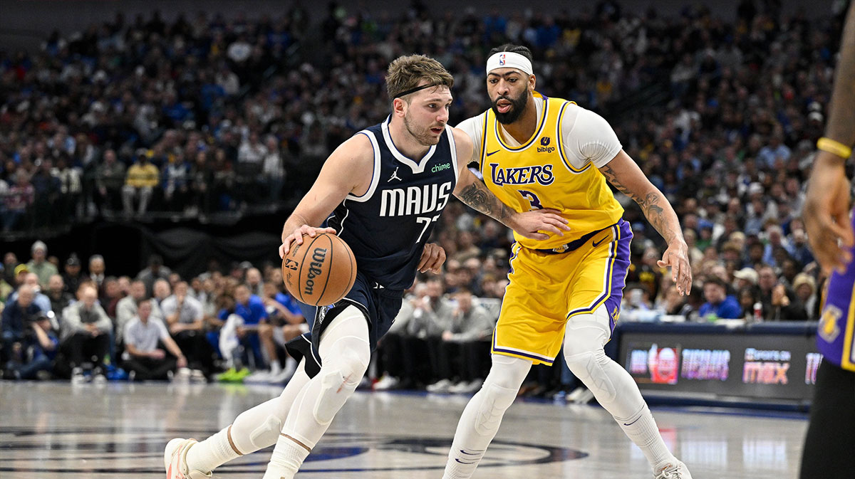 Dallas Mavericks Guard Luke Doncic (77) and Los Angeles Lakers Anthoni Davis Davis (3) in action during the game between Dallas Mavericks and Los Angeles Lakers in the center of Americal Airlines. 