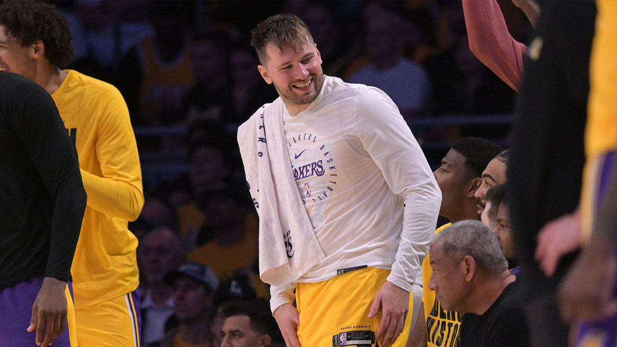 Los Angeles Lakers Guard Luka Doncic (77) on the bench in the second half against Jazz Utah at the Cripto.com Arena.