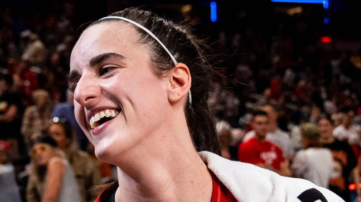 Indiana fever Guard Caitlin Clark (22) is smiling at the interview after became the first novice to reach the triple double Saturday, 6. July 2024. years, during Gainbridge Fieldhouse in Indianapolis. The fever defeated freedom, 83-78. 