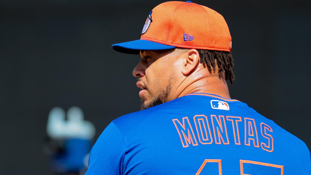 New York Mets pitcher Frankie Montas (47) pitches during a Spring Training workout at Clover Park.