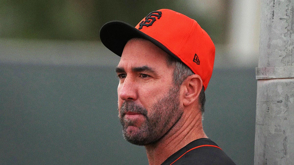  San Francisco Giants pitcher Justin Verlander (35) watches players work out in the bullpen during spring training camp.